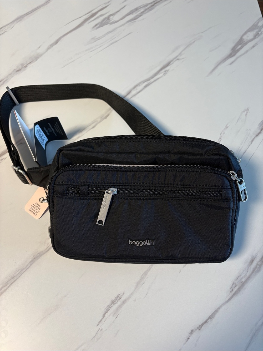 Baggallini Securetex Anti-Theft Belt Bag